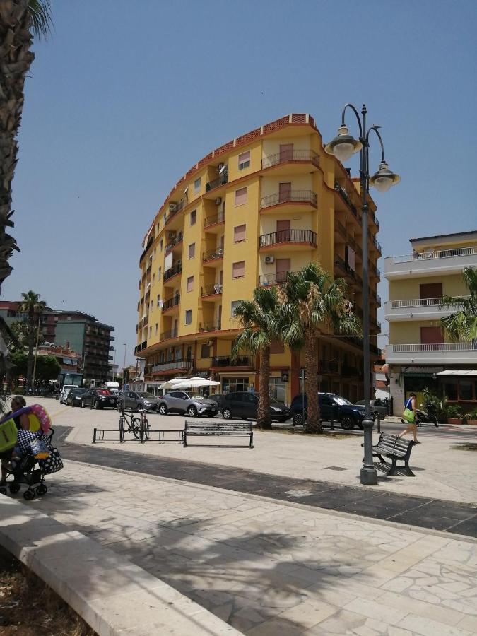 Appartamento Sapore Di Mare Pozzallo Exteriör bild